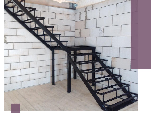 Лестницы на металлокаркасе под ключ в Качканаре — изготовление и монтаж