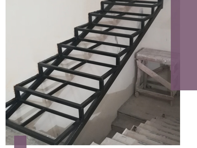 Демонтаж лестниц на металлокаркасе в Качканаре: быстрый вывоз и разбор