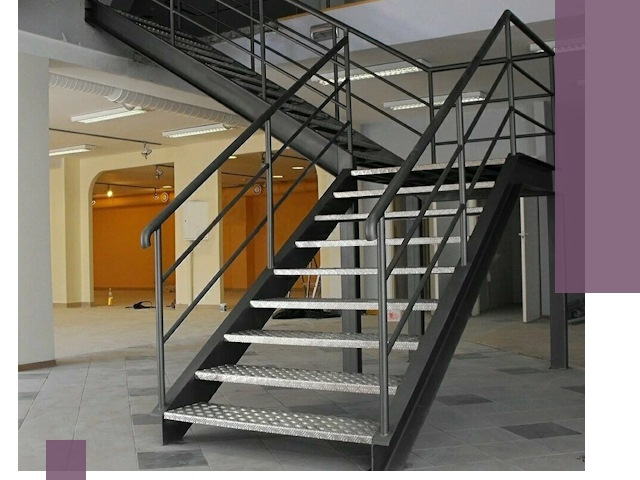 Лестницы для офиса в Качканаре: изготовление, монтаж, демонтаж