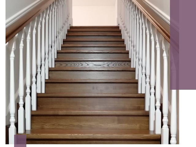 Лестницы из ясеня на заказ в Качканаре — изготовление и монтаж