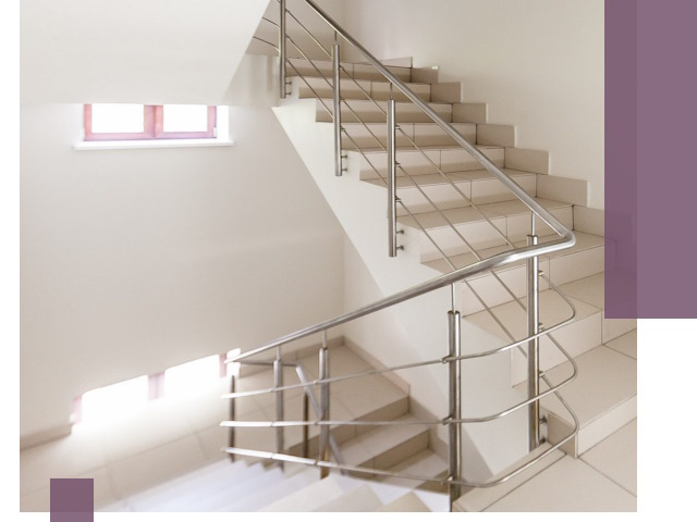 Установка и замена перил в подъезде в Качканаре