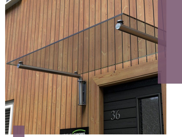 Стеклянные козырьки на входы и фасады в Качканаре