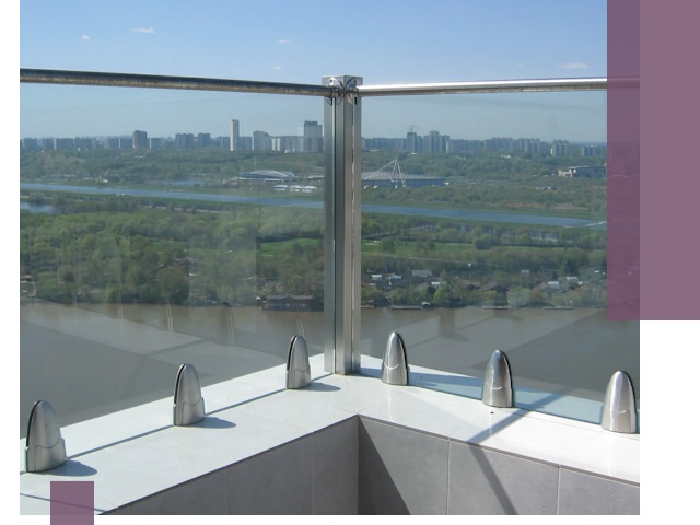 Стеклянные парапеты премиум класса в Качканаре для домов и бизнесов