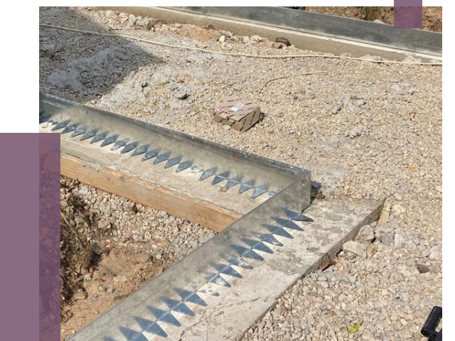 Нержавеющие бордюры в Качканаре от 4819 руб. под ключ | ПРОЛЁТ-Кчк