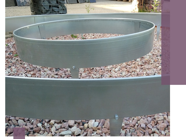 Нержавеющие бордюры под ключ в Качканаре — изготовление и монтаж